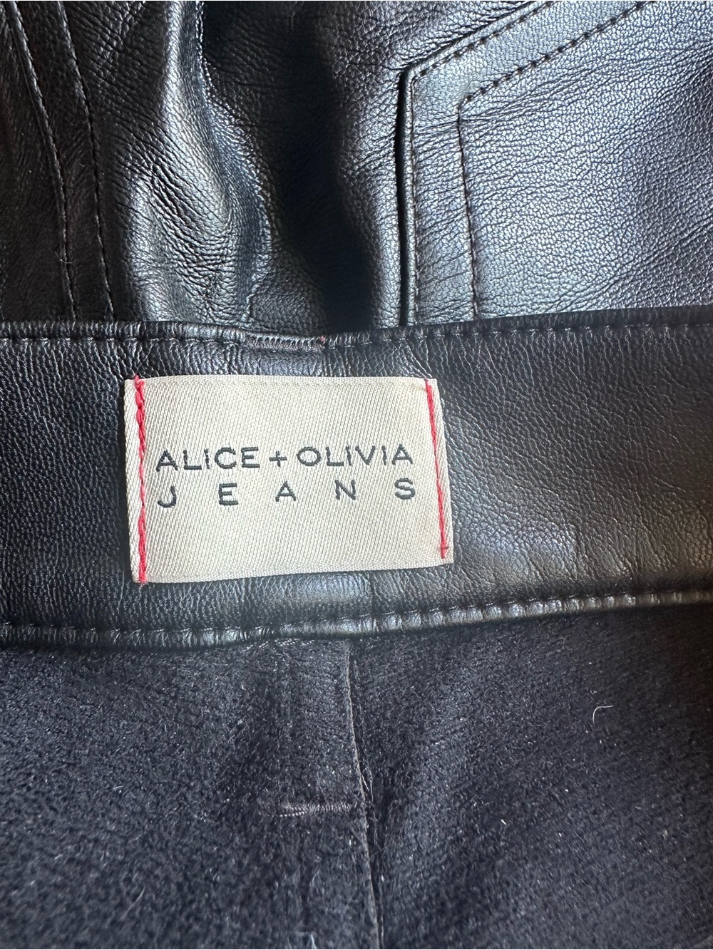 Alice + Olivia AMAZING VEGAN LEATHER BOYFRIEND PANT black size 25 - Picture 4 of 9